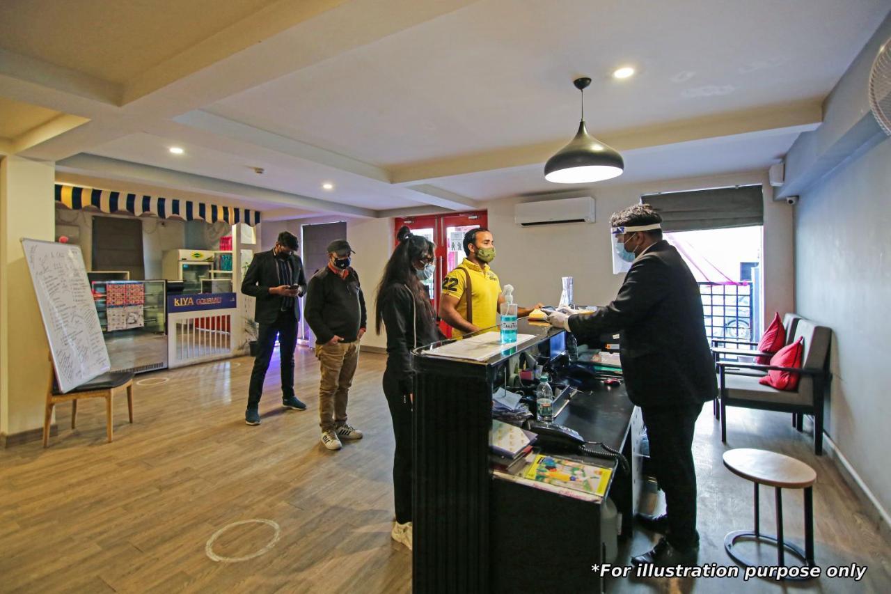 Collection O 426 Red Carpet Hotels Noida Exterior photo